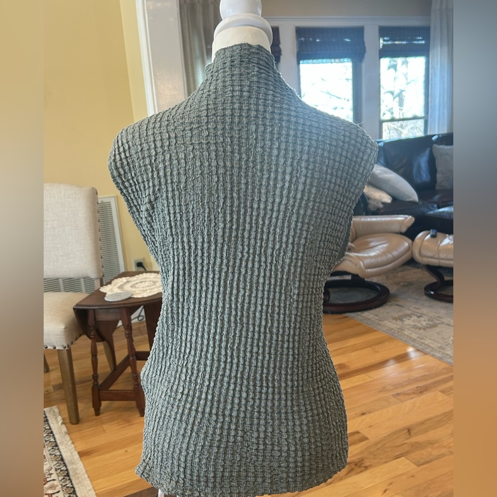 Zara Textured Sage Sleeveless Stretch Women’s Blouse with Ruffle Collar - Picture 5 of 11